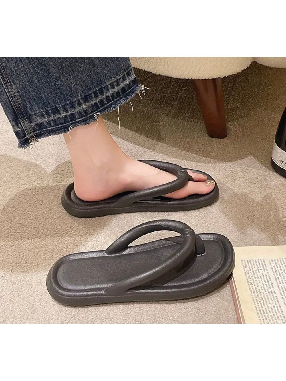 New - Simple and Stylish - Women's EVA Flat Flip Flops - Black - Size 9 - Picture 2 of 4